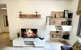 5 Star Apartment Near Airport